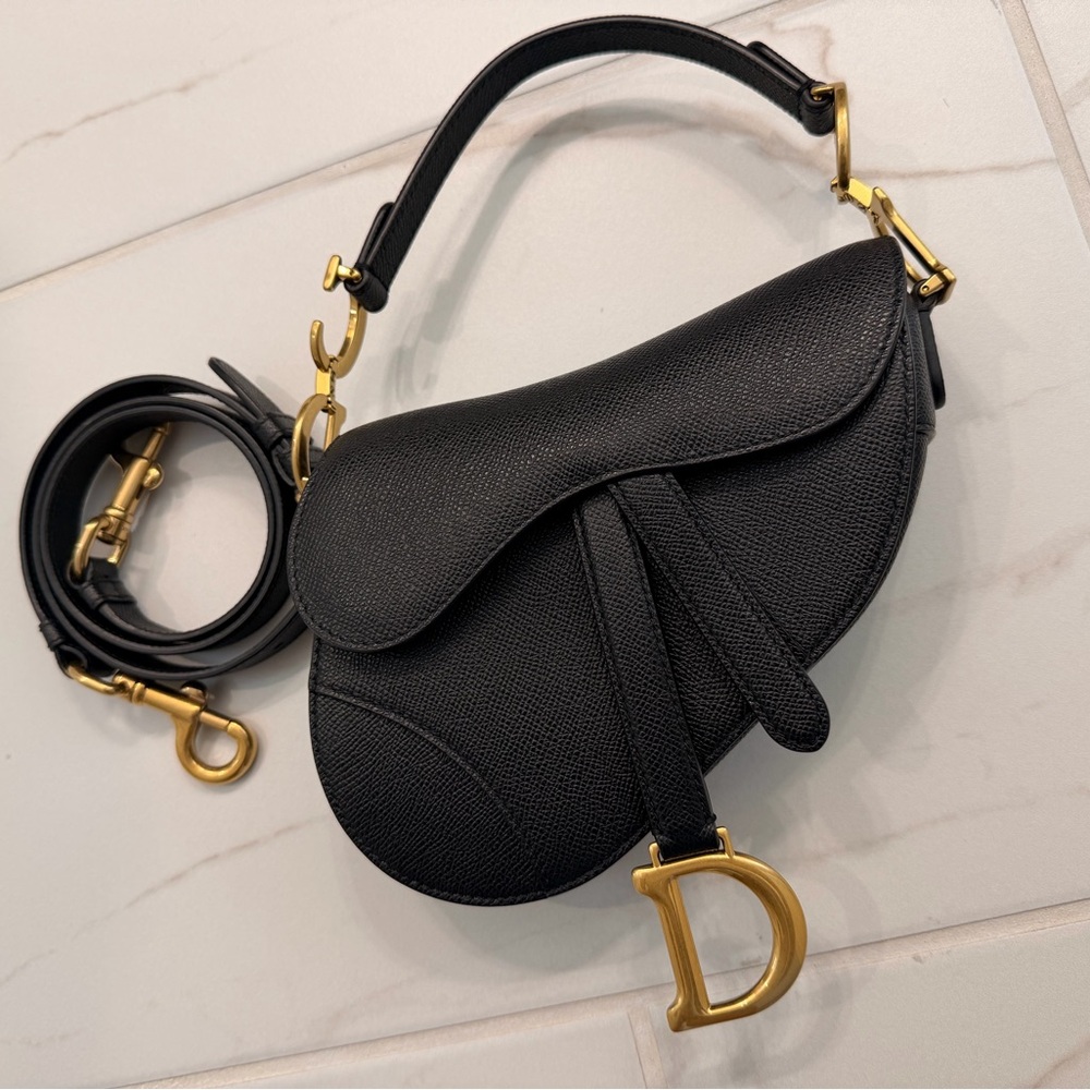 Dior Women's Mini Saddle Bag in Grained Calfskin - Picture 2 of 9